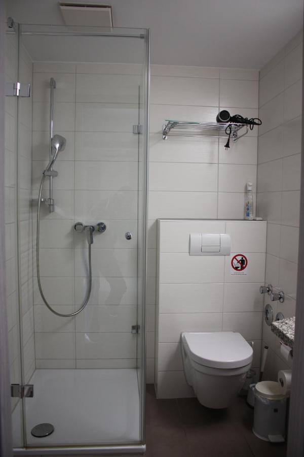 Ferienwohnung Breitling Rostock Exteriör bild